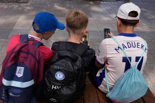 France's Constitutional Council strikes down the social media ban for under-15s